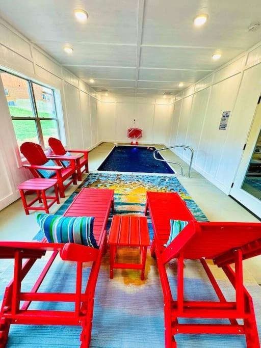 New! Indoor Pool/Ps 5/Hot Tub/Parkway Villa Pigeon Forge Eksteriør bilde