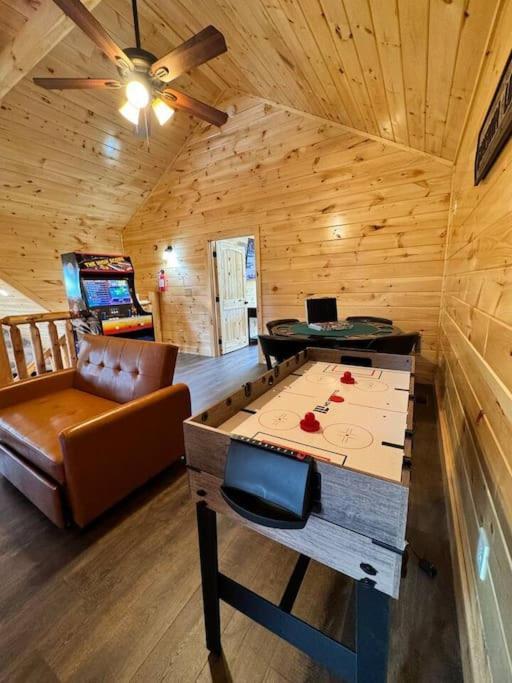 New! Indoor Pool/Ps 5/Hot Tub/Parkway Villa Pigeon Forge Eksteriør bilde